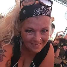 What hair salons in Scott County, Indiana are open