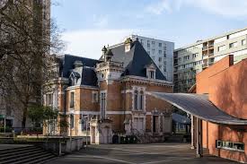 Comme en préfecture vous pouvez effectuer les démarches. Prefecture De Seine Saint Denis Bobigny 93007 Service Des