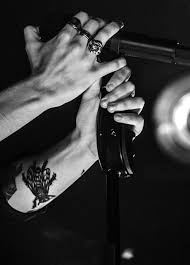 Black And White Harry Styles Black And White Hs Harry Styles Tattoos Harry Styles Hands Harry Styles Wallpaper