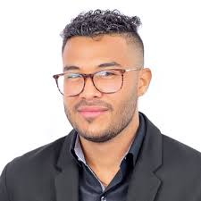 Omar Cepeda's Instagram, Twitter & Facebook