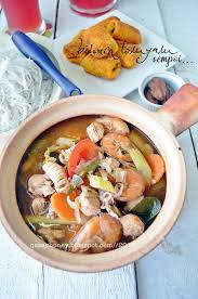 Ianya sangat popular di kuey teow ini juga merupakan salah satu kategori makanan berat. Bihun Tomyam Sempoi Qasey Honey