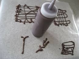 1001 Idees Comment Faire Des Decors En Chocolat Facilement Decoration Chocolat Deco Chocolat Papillons En Chocolat