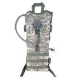Amazon.com : US Army GI MOLLE (100 Oz.) Hydration Carrier ...
