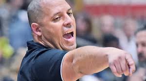 Roundup: Valencia basketball takes down Temecula Valley at home