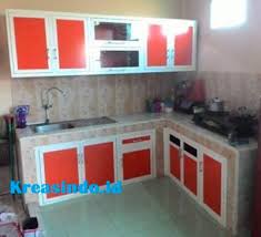 Kitchen set aluminium ini hampir secara keseluruhannya menggunakan material aluminium dan berwarna abu abu kecuali pada bagian atas mejanya berwarna putih. Jasa Kitchen Set Aluminium Di Tangerang Dan Sekitarnya