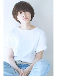 アクアオモテサンドウ acqua omotesando エアリーマッシュショート ショートヘア 丸顔 ショートカット 丸顔 ヘアスタイル