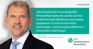 Erste Highlight des heutigen Tages: Die Eröffnung des Innovations- &  Qualitätszentrums (IQZ) in Berlin mit Bundesminister, Dr.