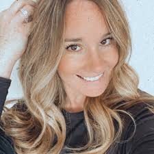 Alexandra Priest (@alexandraapriest) • Instagram photos and videos