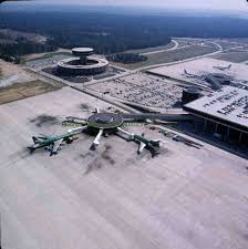 On July 7 1969 Braniff International Inaugurated Hourly Service Between Dallas Love Field And Houston Intercontinental Airport