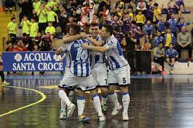 La data ufficiale della nascita pescara calcio e' il 4 luglio del 1936, ma gia' dal 1920 alcuni giovani di castellamare, cioe' la parte della pescara di oggi a nord dell'omonimo fiume, si divertivano a giocare al calcio ed erano riuniti in un sodalizio chiamato edera. Il Pescara Calcio A 5 Vince La Coppa Italia