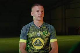 Christos tzolis, 19, from greece norwich city, since 2021 left winger market value: Tzolhs To Video Me Oles Tis Energeies Toy Sto Ntempoyto Me Th Fanela Ths Norits