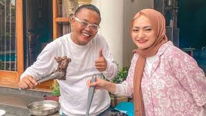 Sosok nathalie holscher aktif di media sosial. Nathalie Holscher Cries Deletes Sule S Photo Your Prediction Is Back In The Spotlight Netral News