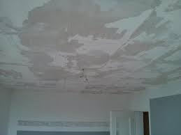 Vergessen sie die zeiten vom lästigen, aufwendigen tapezieren und anbringen von unterkonstruktionen von vertäfelungen oder ähnlichem. Styropor Von Der Decke Entfernt Was Nun Dasheimwerkerforum De