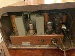 Zenith long distance console radio c.1930; 1938 Zenith Model 6 D 219 Table Top Tube Radio Bluetooth At 1stdibs