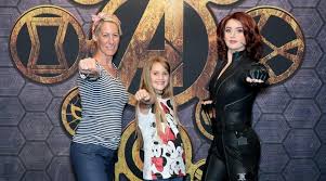 Disney slams its own black widow star scarlett johansson for 'sad and distressing' $50m lawsuit over decision to release for streaming and accuses her of 'callous disregard for horrific effects of. Disneyland Paris Meine Marchenwelt Mishpourelle