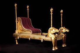 elizabeth taylor s cleopatra royal sedan chair from cleopatra cleopatra sedan royal chair