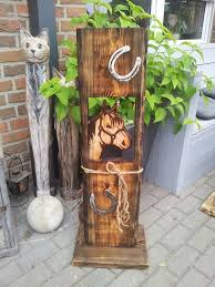 Holz Pferd Holz Holzprojektkinder Pferd In 2020 Holz Kreativ Weihnachtsholz Dekoration