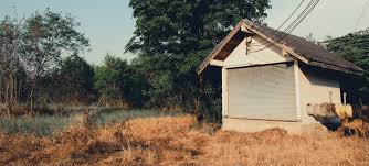 We also offer furniture risers and benches to provide optimum places for storage. Prefabricated Vinyl Outdoor Storage Buildings Retailers Comparison Lowe S Vs Sam S Club Qualitysmith