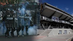 El monumento al historico futbol bogotano.estadio hogar de los clubes de fútbol, santa fe y. Versiones Encontradas Sobre El Esmad En El Estadio El Campin Kienyke
