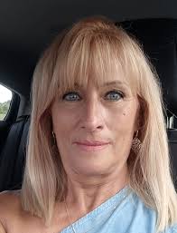 Szeretettel ajánlom nektek Sebestyén Erzsébet Tara  kineziológus-családállító közelgő családállítását. Az Öngyógyító könyvemben  részletesen is írtam róla, hogy nekem milyen sokat adtak az ő oldásai,  állításai. Nagyszerű szakember! https://www.facebook ...