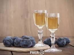 Vand borhot de prune,gata fiert bun pentru facut tuica,pret 1.2(12 mii)kg.am 5 tone pentru vanzare.rog seriozitate sunt din prahova ma gasiti la tel. Tuica De Zalau Produse Piata Alimentatie 6461 Piata Az