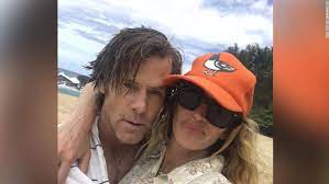 The pretty woman star had wound her hair into a. Rxw77grkkmgh M