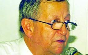 Economic analyst Bloch dies