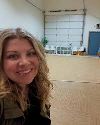 Donna Quesenberry's Instagram, Twitter & Facebook