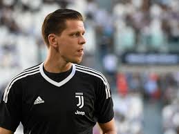 Check out this video of arsenal stars walcott, szczesny, gibbs, rosicky, djourou, jenkinson and koscielny wojciech szczesny holds back the tears when he is asked a question about arsenal. Wojciech Szczesny Opens Up On Why He Left Arsenal Smoking Juventus And Preparing To Take Gigi Buffon S Gloves The Independent The Independent