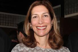 Ex-art curator busted for evading taxes