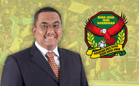 Podľa dohovoru je menteri besar vodcom väčšinovej strany alebo najväčšej koaličnej sila menteri besar podlieha mnohým obmedzeniam. Muhammad Sanusi Bakal Presiden Baharu Kedah Fa