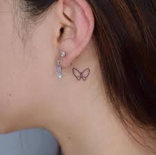 Tattoos behind ear are quite a popular choice among girls as it is small in size and people easily relate to them. Minimalist Butterfly Tattoo Behind The Ear