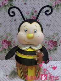 Quintal de Dicas :: Artesanato em E.V.A. e Cartonagem: Abelha Peter Porta  Objetos