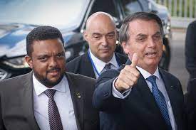 Maybe you would like to learn more about one of these? Carlos Bolsonaro Compartilha Video Que Acusa Witzel De Armar Contra O Pai Poder360
