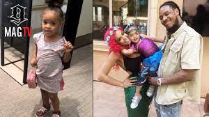 The following image shows the rapper and masika welcoming their daughter, khari barbie maxwell Fetty Wap Bm Masika Buys Daughter Khari Her 1st Chanel Bag Youtube