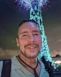 Darrell Fulton's Instagram, Twitter & Facebook