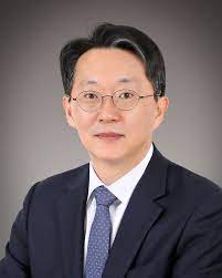 Lh 신임사장에 김현준 전 국세청장 임명.주택공급·조직쇄신 집중. ê¹€í˜„ì¤€ ì „ êµ­ì„¸ì²­ìž¥ì€ ì„¸ë¬´ì‚¬ êµìœ¡ ìˆ˜ê°•ì¤' æ—¥åˆŠ Ntn ì¼ê°„ntn