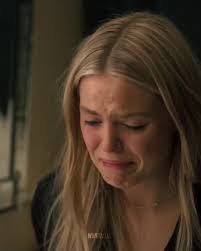 Leighton Best's Instagram, Twitter & Facebook