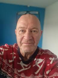 From my house to yours, to friends old and new i wish you all the happiest  of days 🎄🫶🧡