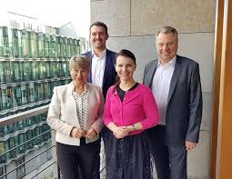 Platz der republik 1 11011 berlin. Im Gesprach Mit Der Cdu Bundesabgeordneten Jana Schimke Bund Der Selbstandigen