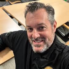 Matt Vickery's Instagram, Twitter & Facebook