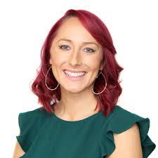 Lynn Dion's Instagram, Twitter & Facebook