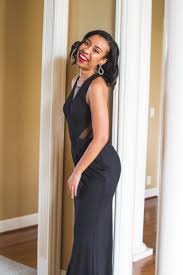 Plus this pale mint color is flattering on every skin tone. How To Be Black Tie Appropriate With Adrianna Papell Zappos Black Tie Wedding Attire Black Fashion Bloggers Black Tie