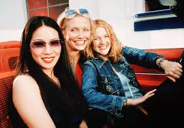 Born to immigrants in queens, new york, lucy liu has always tried to balance an interest in her cultural heritage with a lucy's mother, cecilia, a biochemist, is from beijing, and her father, tom liu, a civil engineer, is from shanghai. Drew Barrymore To Reunite With Cameron Diaz And Lucy Liu On The Drew Barrymore Show People Com