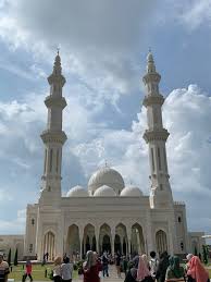 Masjid ini merupakan salah sebuah masjid tercantik di malaysia dan selalu menerima lawatan for faster navigation, this iframe is preloading the wikiwand page for masjid sri sendayan. Masjid Sri Sendayan Nilai 2021 All You Need To Know Before You Go With Photos Nilai Malaysia Tripadvisor