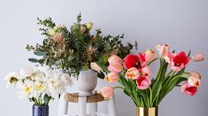 Dissolve 3 tablespoons sugar and 2 tablespoons white vinegar per quart (liter) of warm by freezing flowers, you can preserve their natural beauty and shape. How To Keep Fresh Cut Flowers Alive Longer Preserved Better