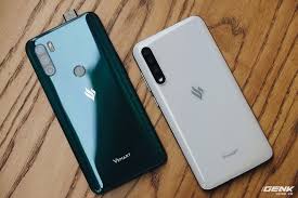 As a member of vingroup, our mission is to become a technology company in global scale. Vinsmart Chinh Thá»©c Ngá»«ng Sáº£n Xuáº¥t Smartphone Ä'á»ƒ Táº­p Trung Cho Vinfast