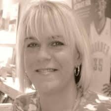 Pam Layton's Instagram, Twitter & Facebook