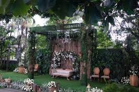 Wedding Rustic Surabaya Indonesia Raindropsdeco Weddingrusticsurabaya Rusticwedding Vendordecorsura Latar Belakang Pernikahan Tempat Pernikahan Surabaya