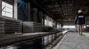 Завод Железобетонных изделий | ЖБИ | Плита перекрытия | Производственная линия «Тэнсиланд» состоит из пяти формовочных дорожек с листовым металлическим покрытием, ограниченных рельсами для... | Instagram